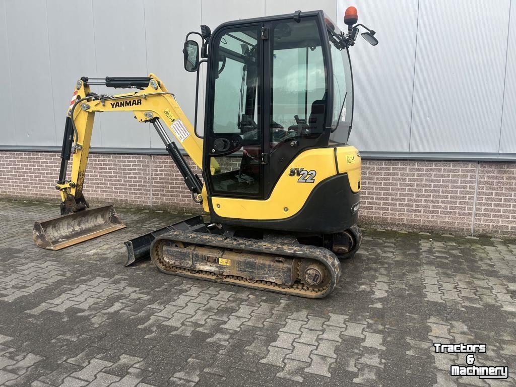 Mini-graver / Mini-graafmachine Yanmar SV22
