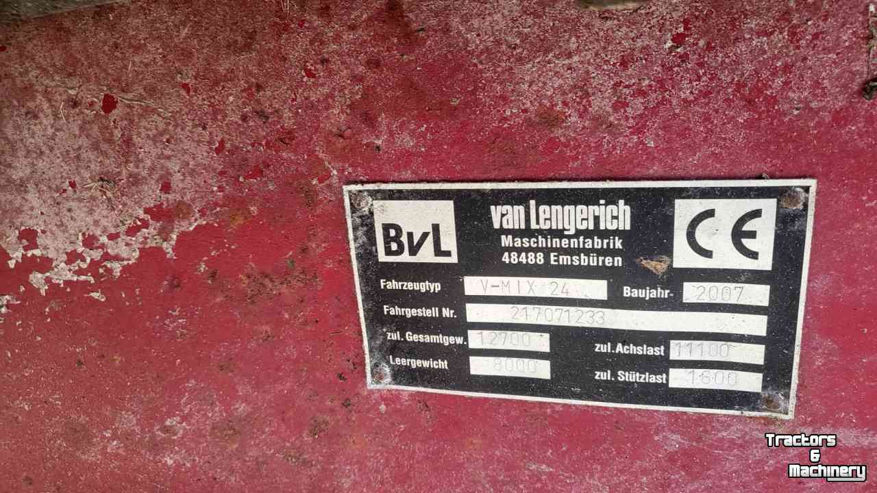 Voermengwagen Vertikaal BVL Vmix plus 24-2s