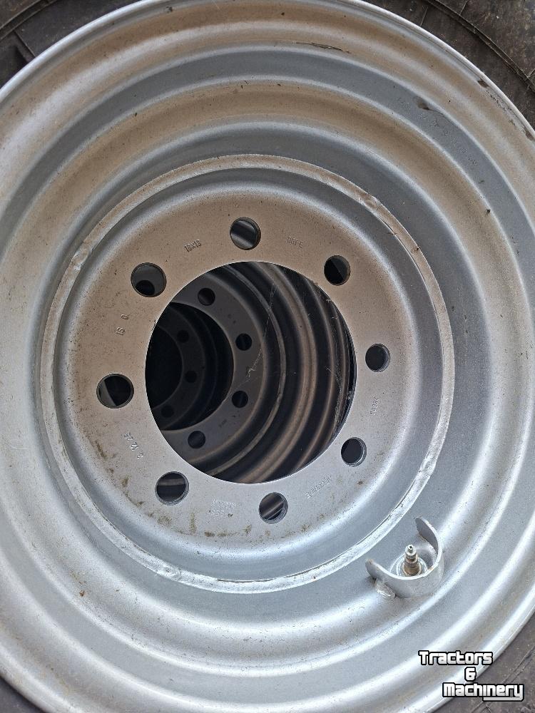 Wielen, Banden, Velgen & Afstandsringen Alliance 400/70R18