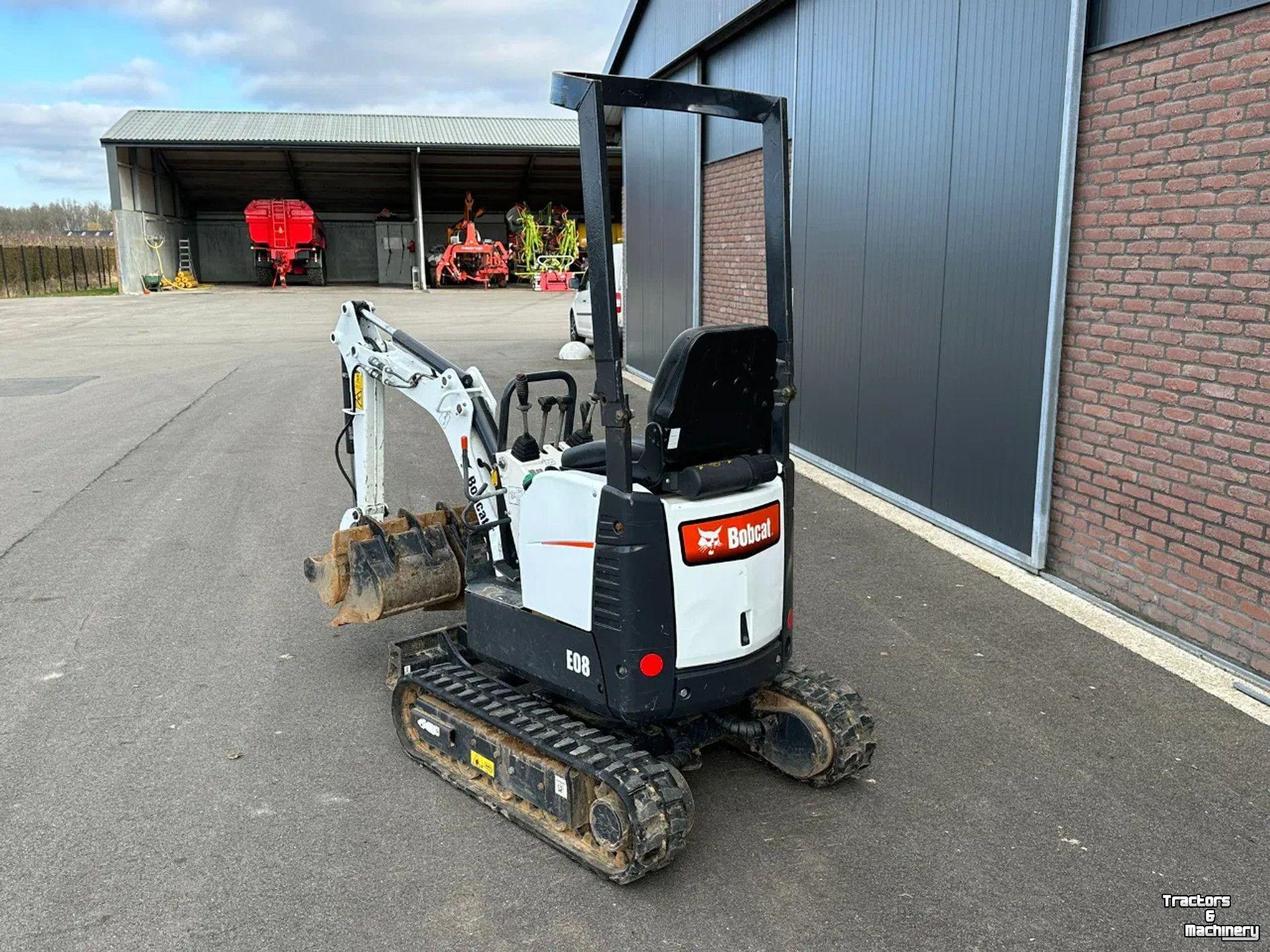 Mini-graver / Mini-graafmachine Bobcat E08 minikraan