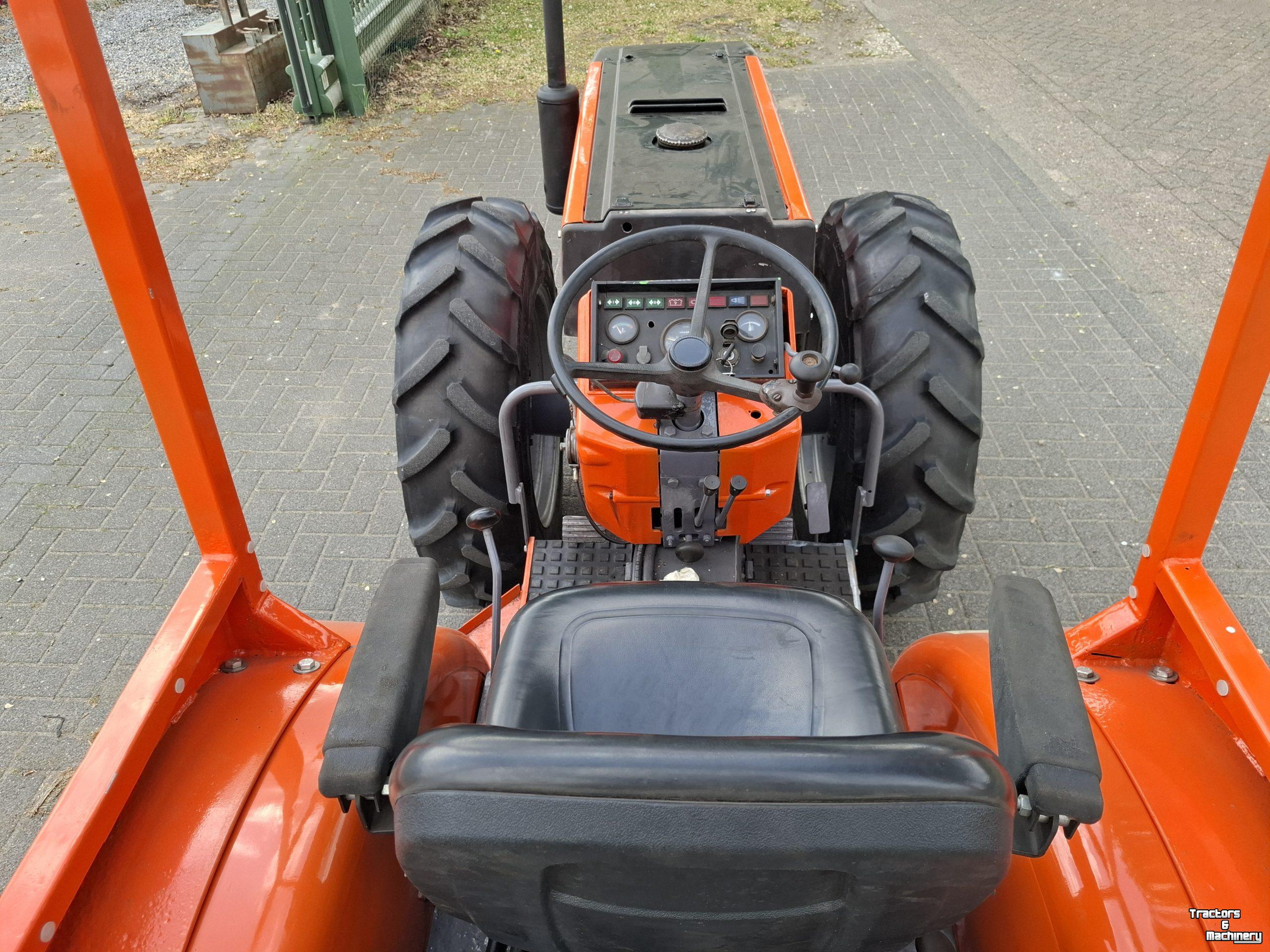 Smalspoor tractor Holder a60