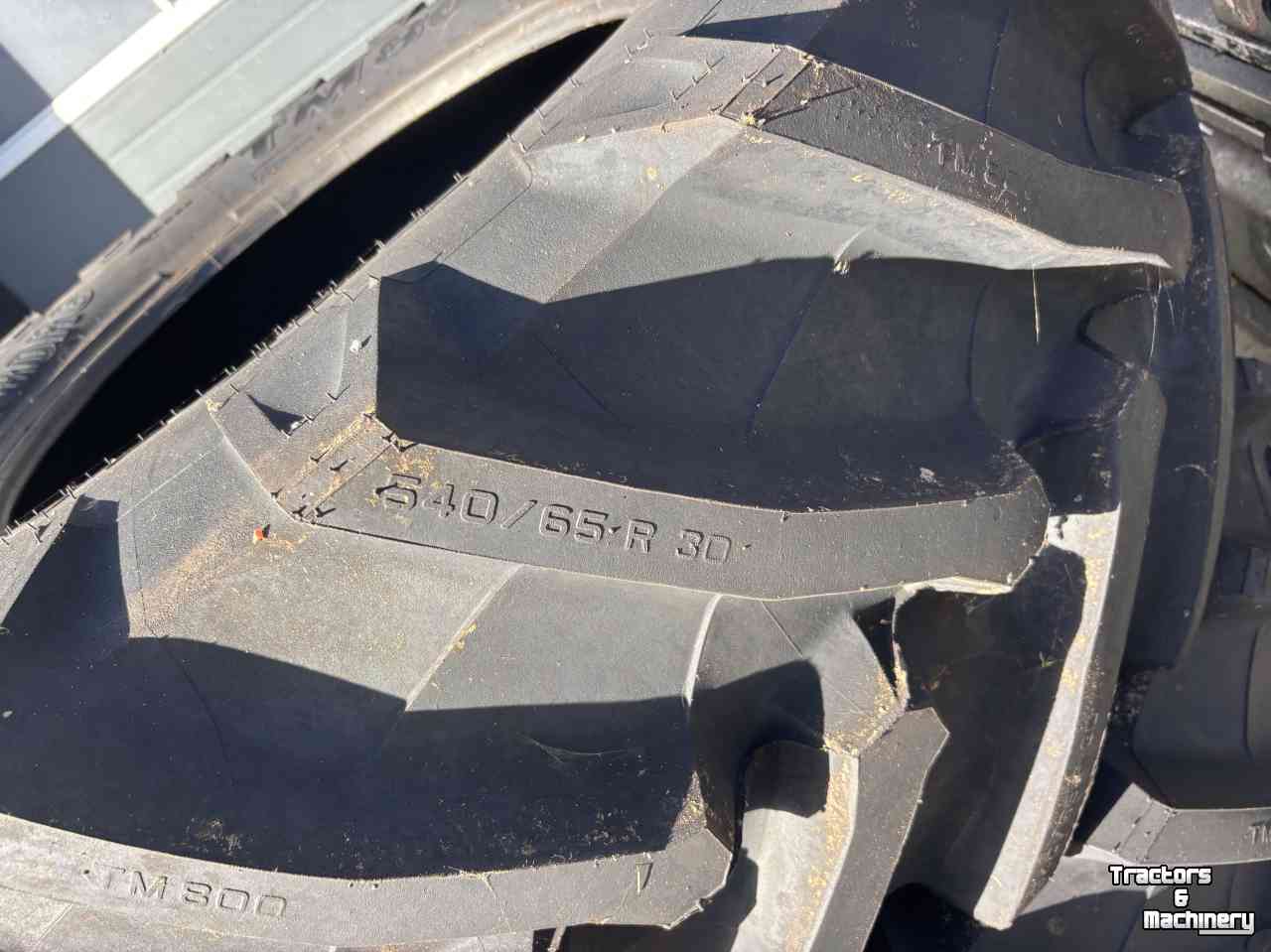 Wielen, Banden, Velgen & Afstandsringen Trelleborg 540/65R30 TM800 Nieuw