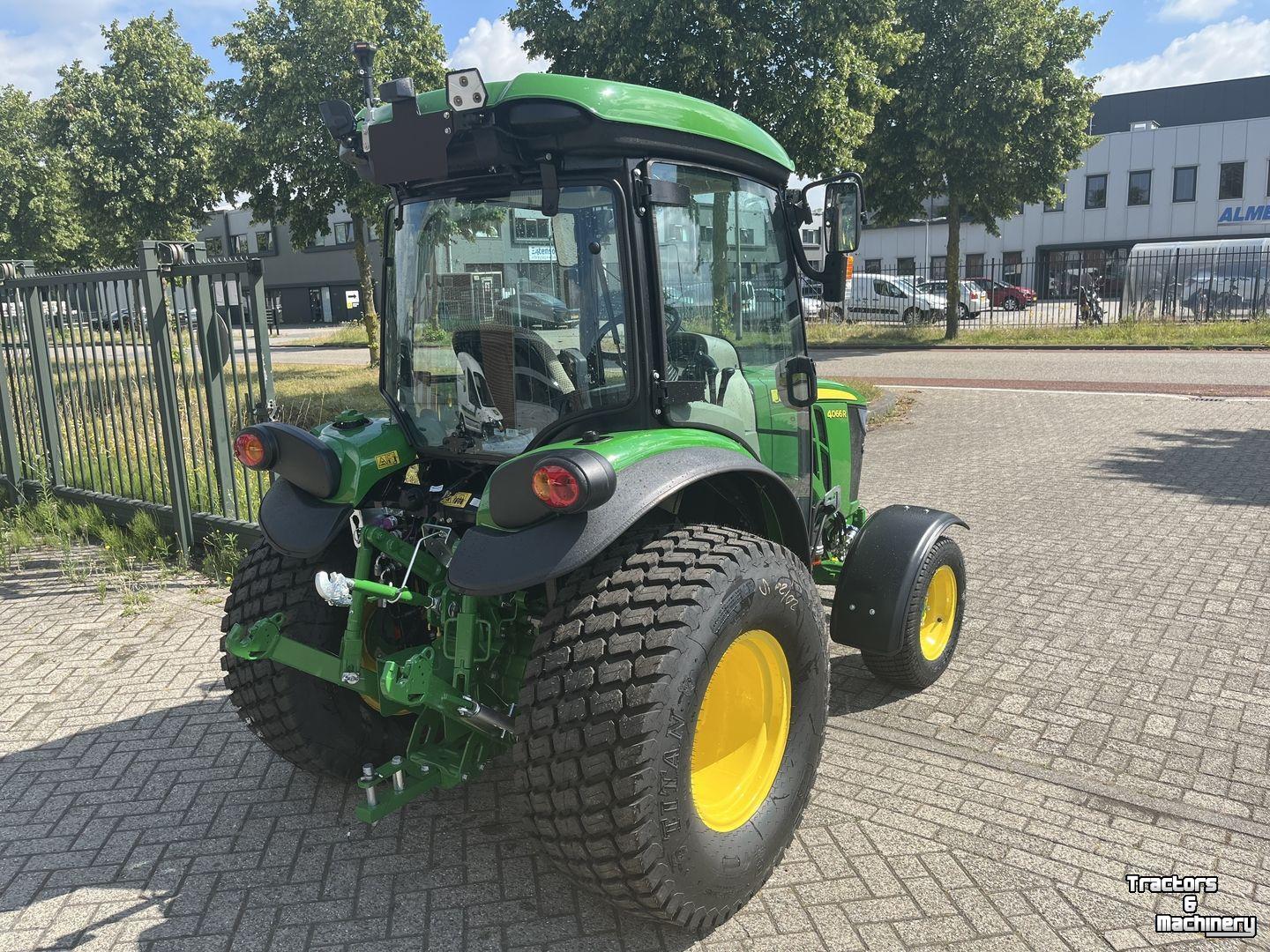 Smalspoor tractor John Deere 4066R