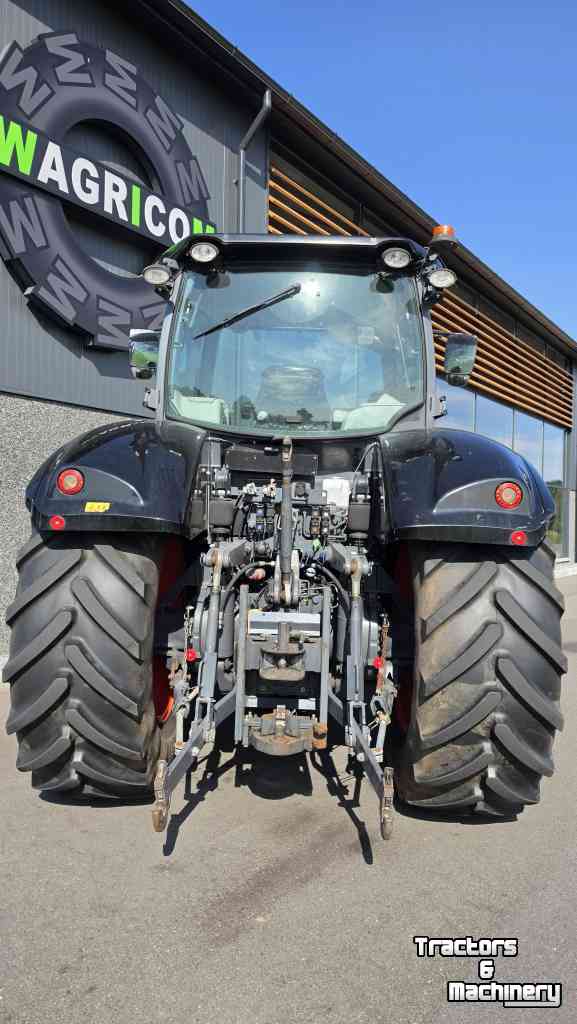 Tractor / Trekker Kubota M7151 KVT Black