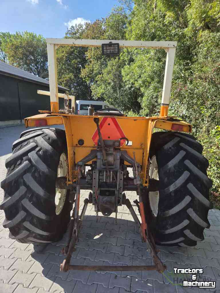 Tractor / Trekker Renault 551