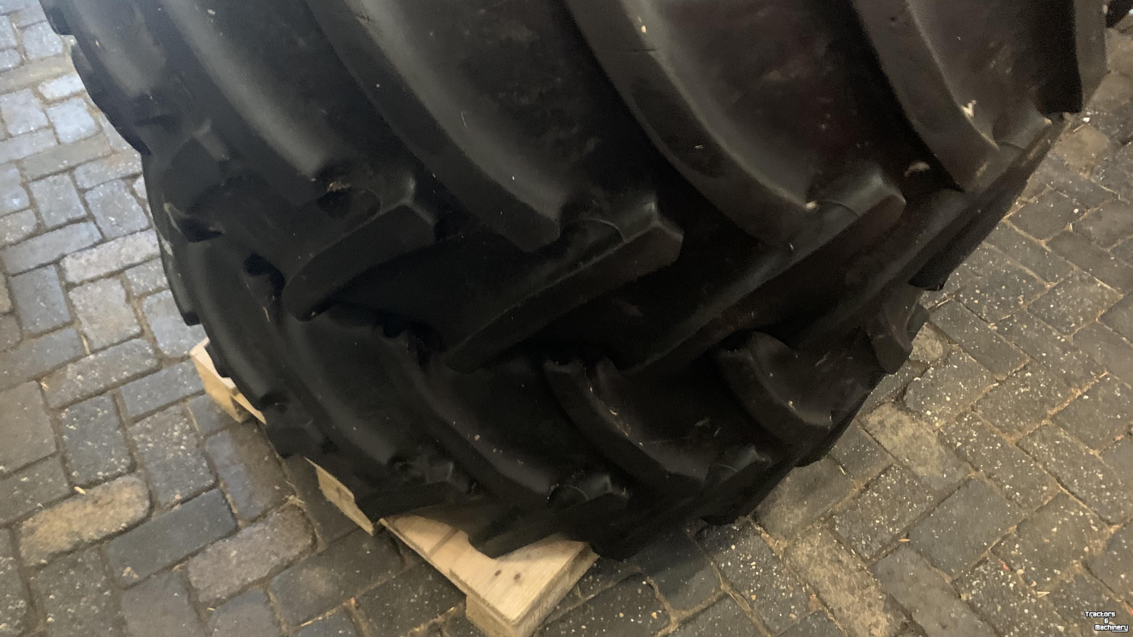 Wielen, Banden, Velgen & Afstandsringen Continental Continental 540/65R28 op Fendt velg