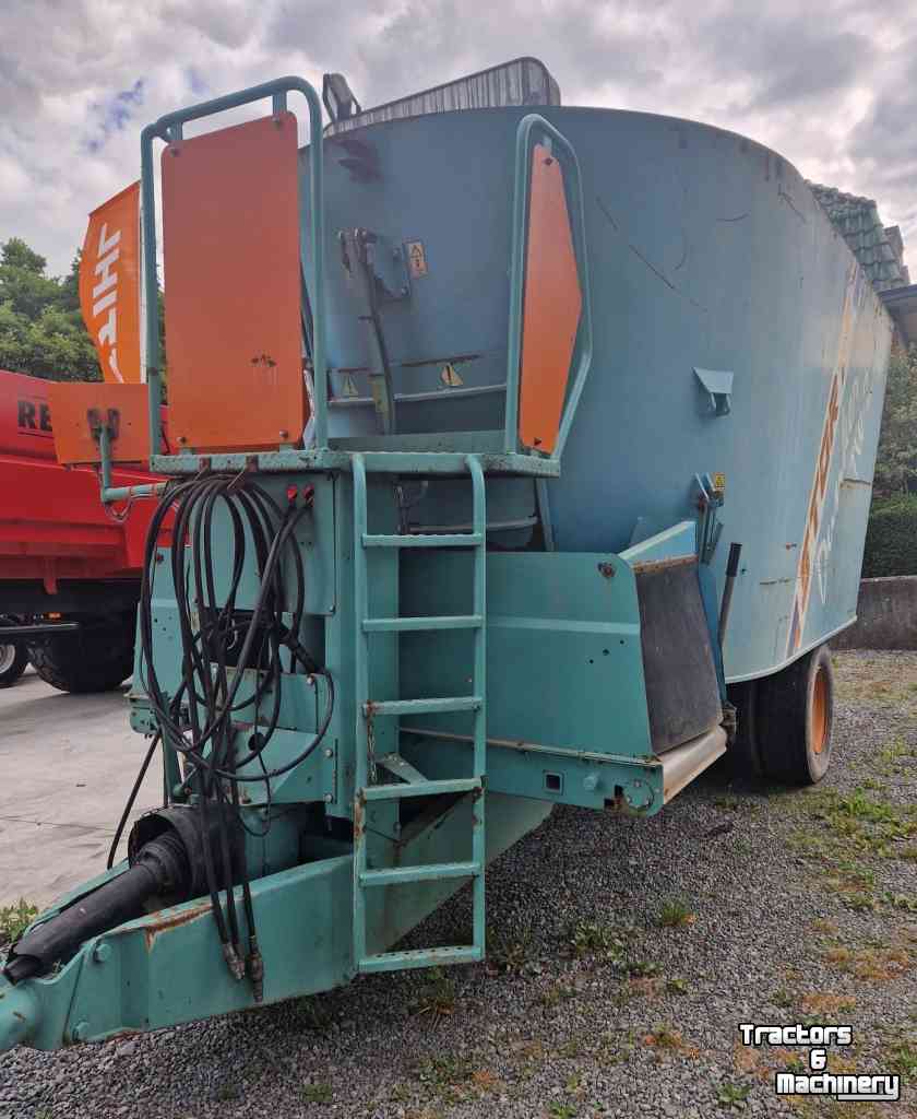 Voermengwagen Vertikaal Storti Dunker TW 210     12969