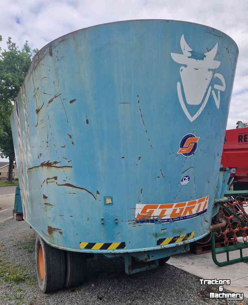 Voermengwagen Vertikaal Storti Dunker TW 210     12969