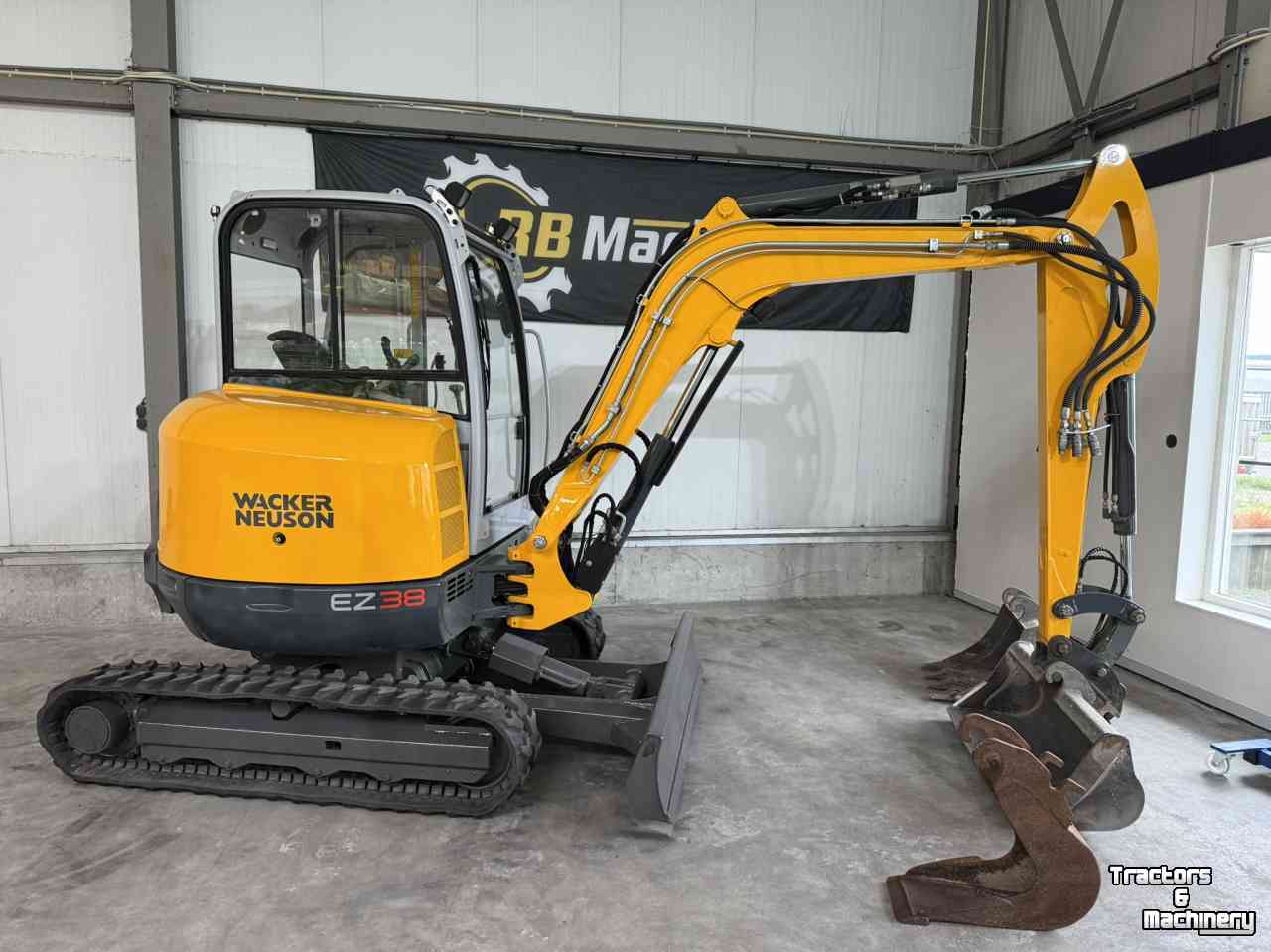 Rupskraan / Graafmachine op rupsen Wacker EZ38