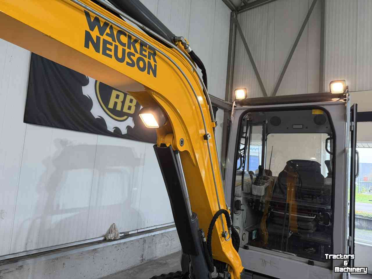 Rupskraan / Graafmachine op rupsen Wacker EZ38