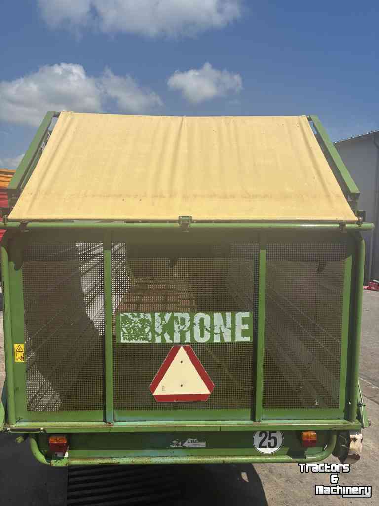 Opraapwagen Krone Titan R/48 GL  Mooi voor stalvoeren