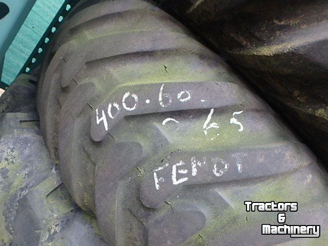 Wielen, Banden, Velgen & Afstandsringen Trelleborg 400 60.22,5
