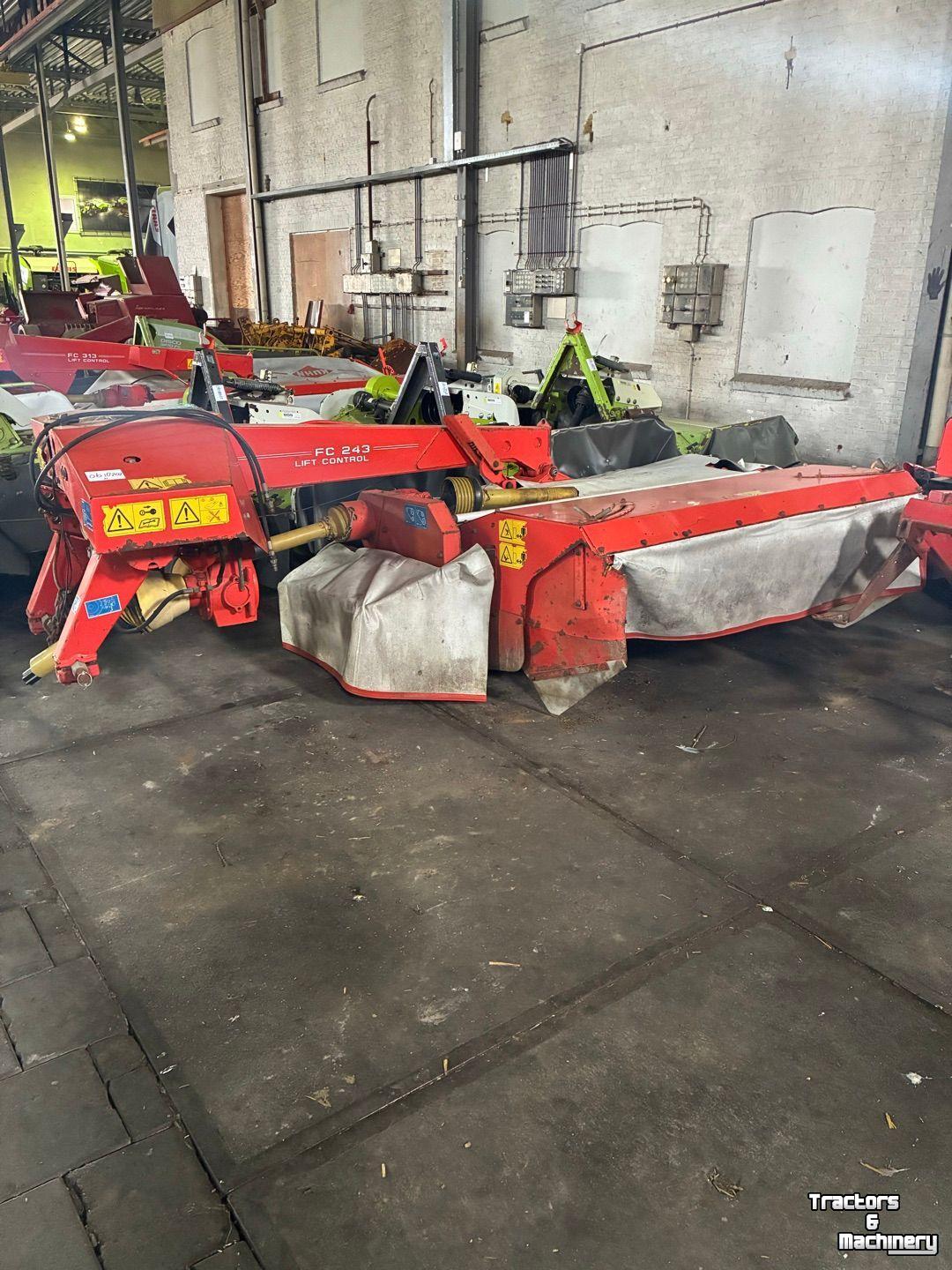 Maaier Kuhn FC 243 Lift Control