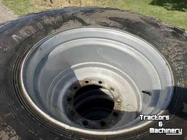 Wielen, Banden, Velgen & Afstandsringen Alliance 650/60R25