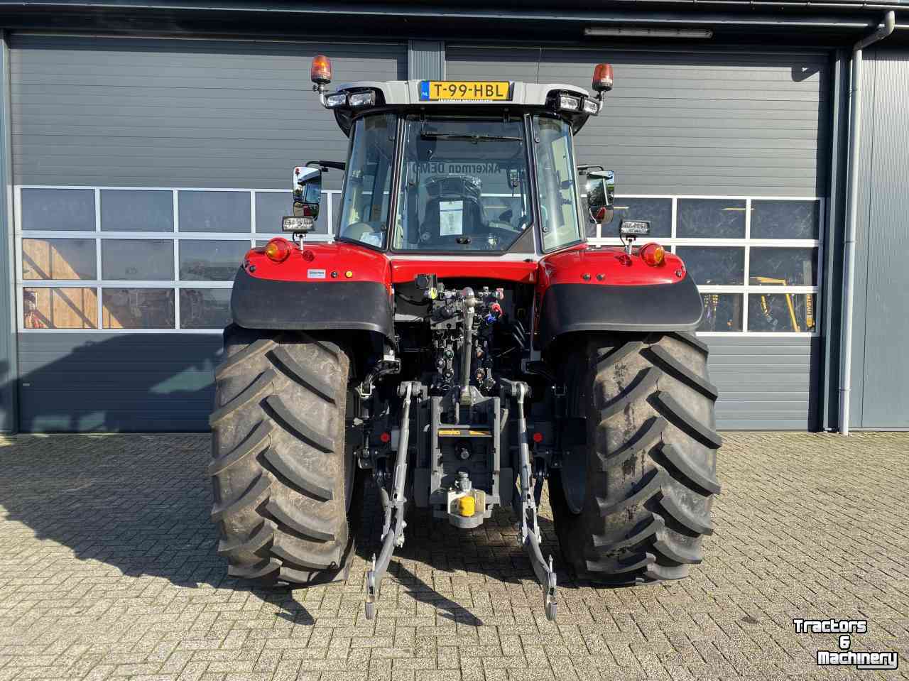 Tractor / Trekker Massey Ferguson 6s.135 Dyna6 Efficient