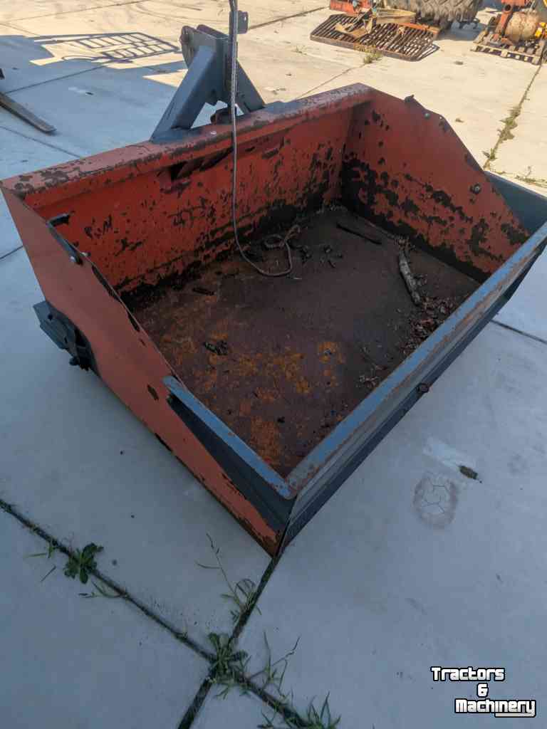 Overige grondbewerkingsmachines en toebehoren  Grondbak