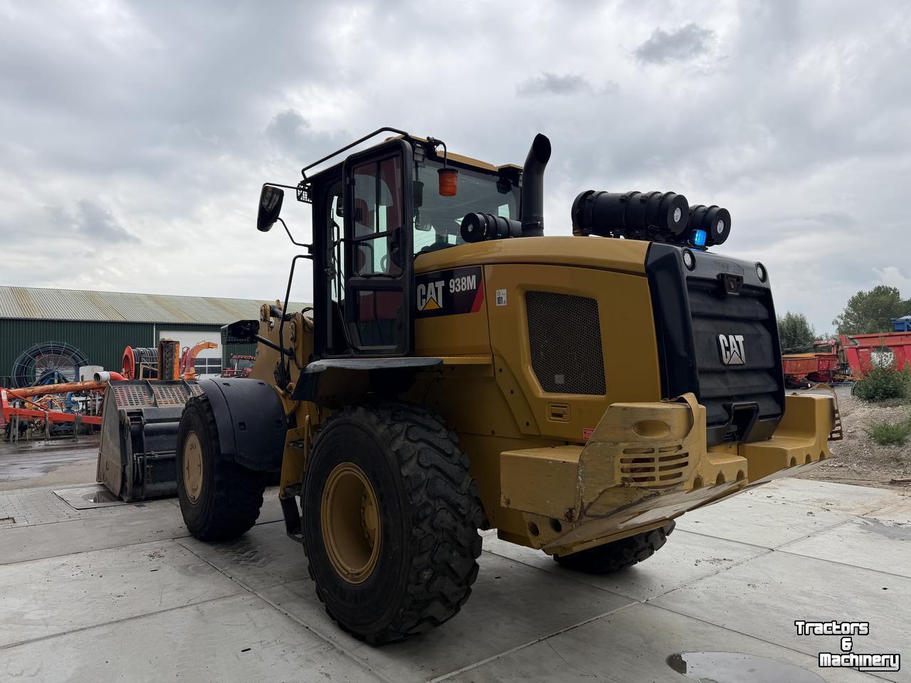 Shovel / Wiellader / Kniklader Caterpillar Shovel 938M