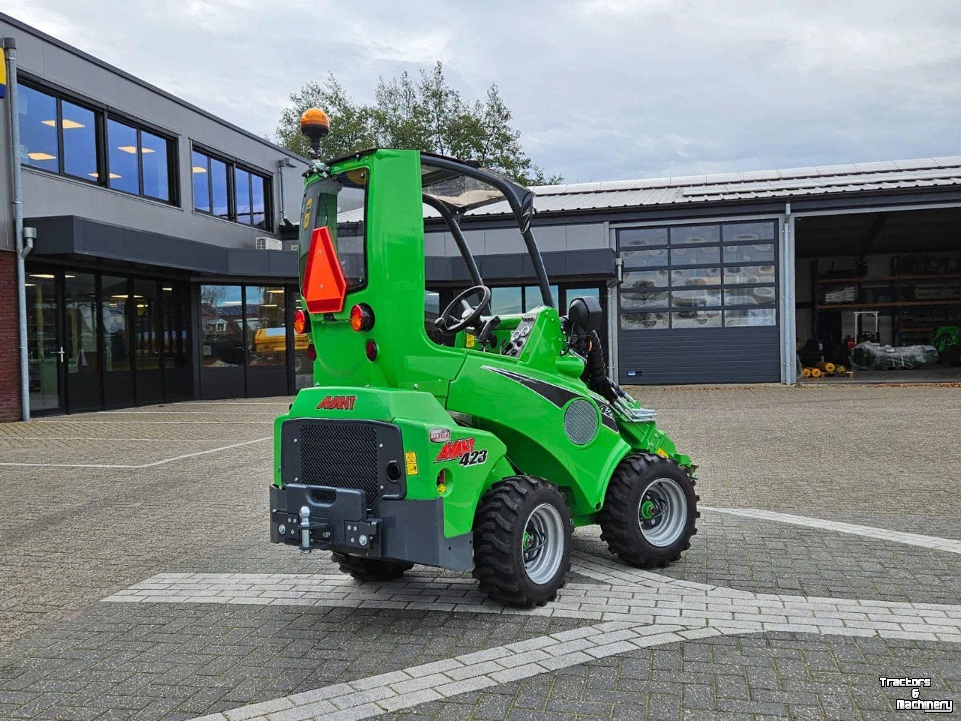 Shovel / Wiellader / Kniklader Avant 423 mini-shovel