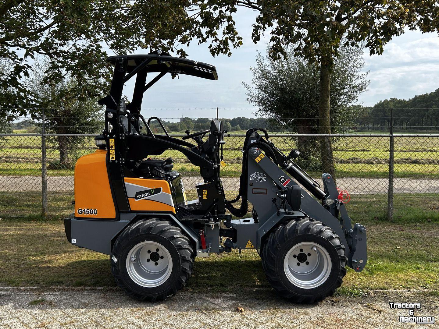 Shovel / Wiellader / Kniklader Giant G1500