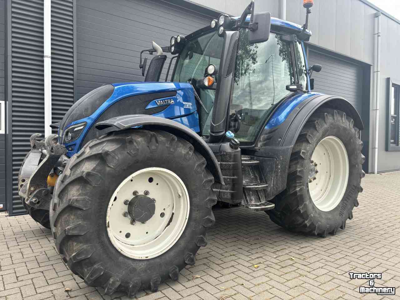 Tractor / Trekker Valtra N174 Versu