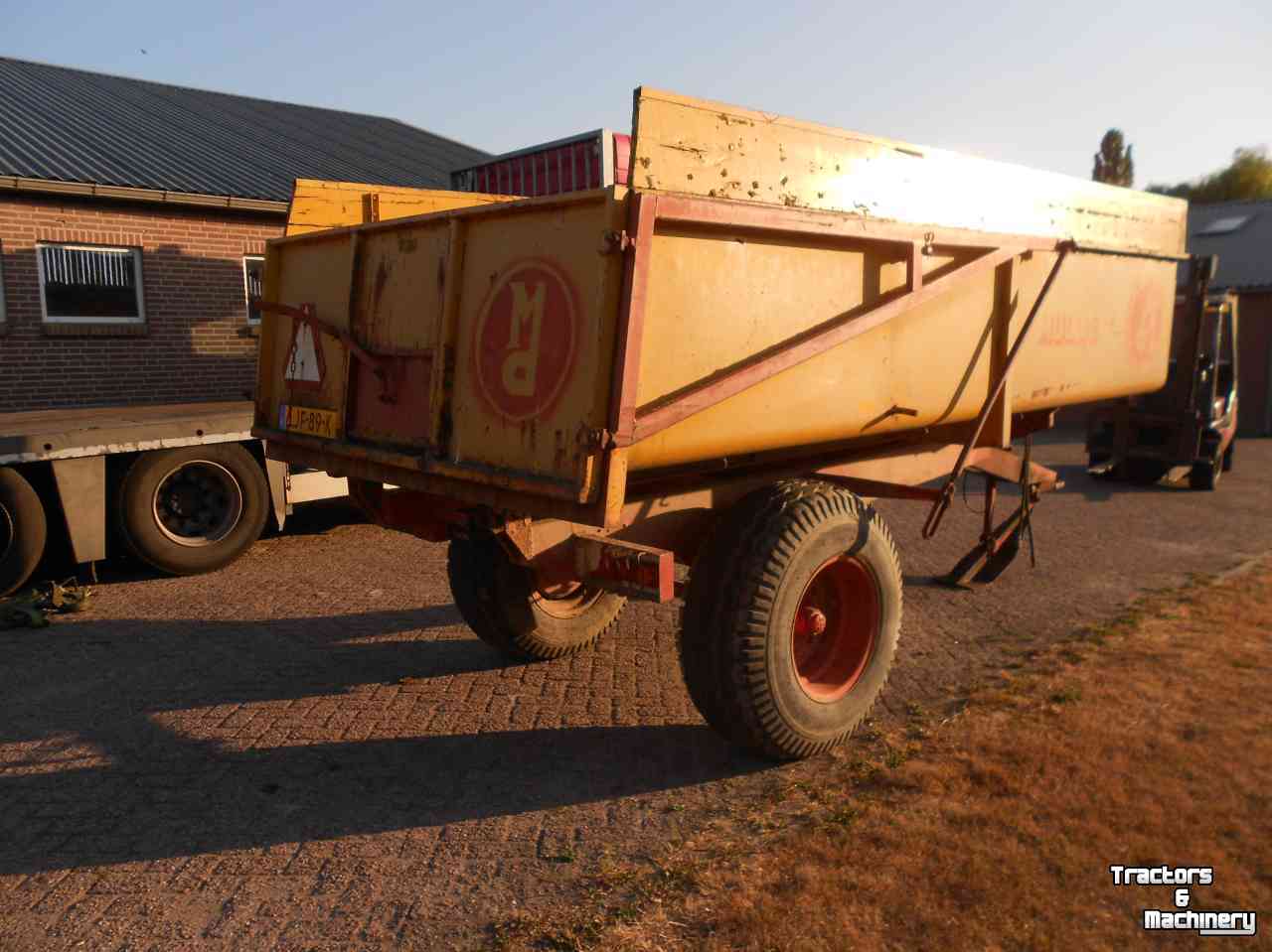 Kipper / Kiepwagen / Landbouwkipper Mullie e 7