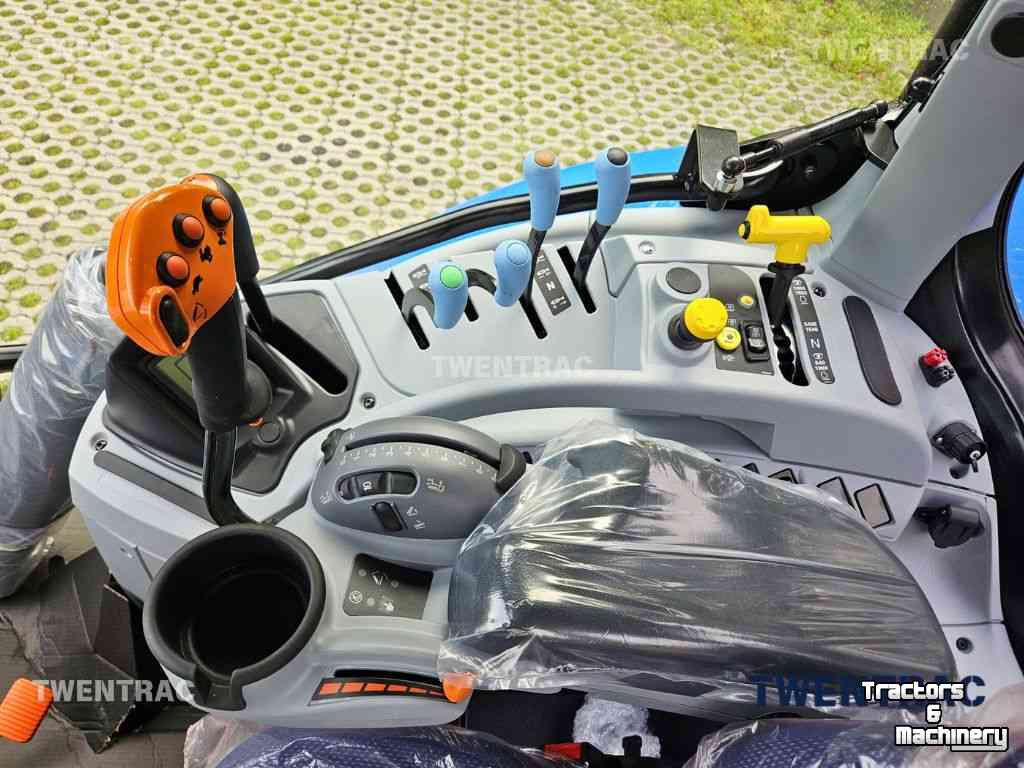 Tractor / Trekker New Holland T 6.145 EC Stage V