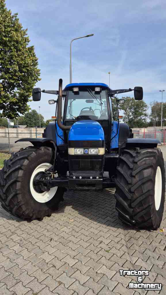 Tractor / Trekker New Holland TM155 PC 40Kmh. met kruip en Airco
