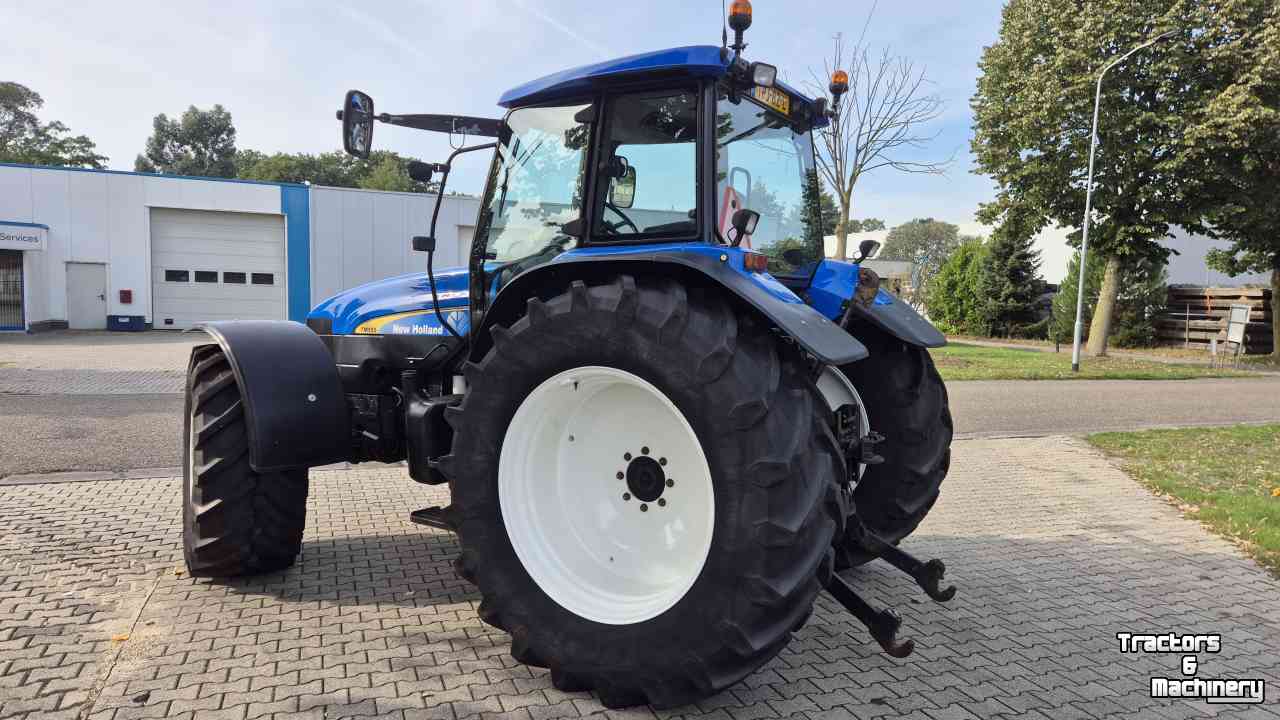 Tractor / Trekker New Holland TM155 PC 40Kmh. met kruip en Airco
