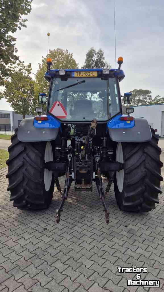 Tractor / Trekker New Holland TM155 PC 40Kmh. met kruip en Airco