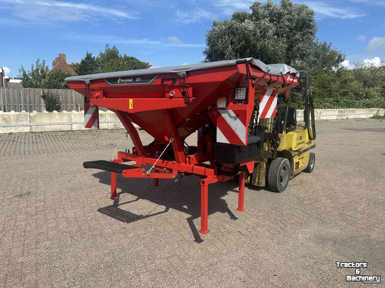 Fronttank zaaimachine Kverneland Df1