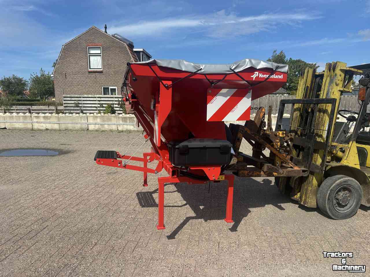 Fronttank zaaimachine Kverneland Df1