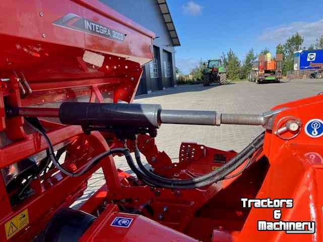 Zaaicombinatie Kuhn HRB 303D + INTEGRA 3003