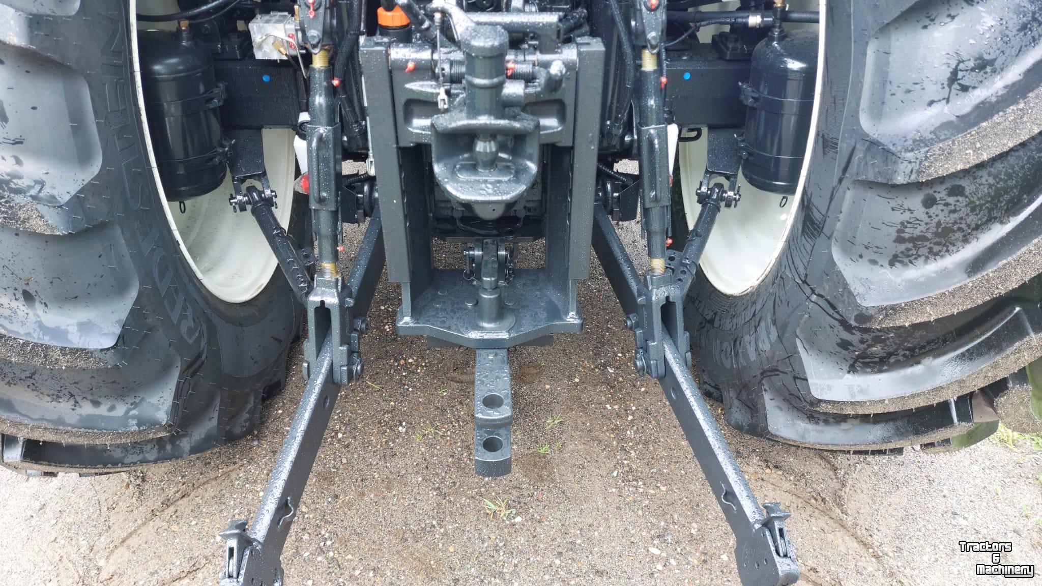 Tractor / Trekker New Holland 140 AutoCommand
