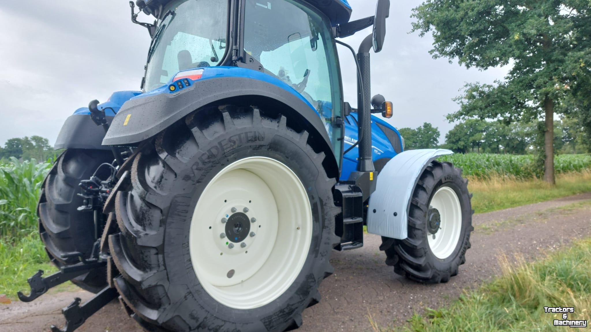Tractor / Trekker New Holland 140 AutoCommand