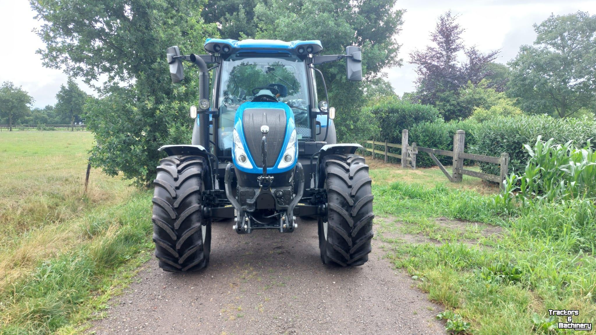 Tractor / Trekker New Holland 140 AutoCommand