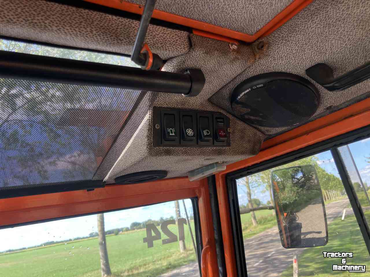 Tractor / Trekker Holder C9700H