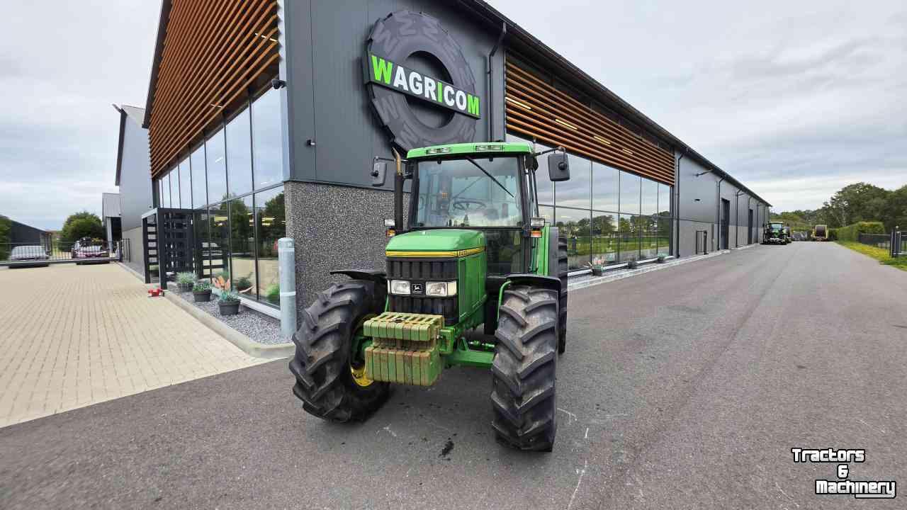 Tractor / Trekker John Deere 6400