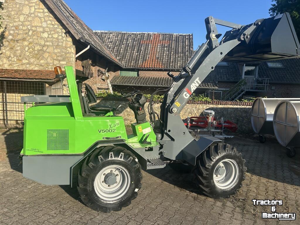 Shovel / Wiellader / Kniklader Giant V5002 X-tra