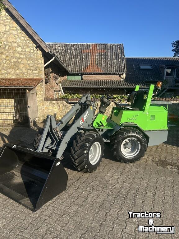 Shovel / Wiellader / Kniklader Giant V5002 X-tra