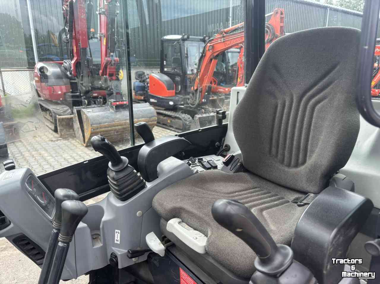 Mini-graver / Mini-graafmachine Kubota KX019-4