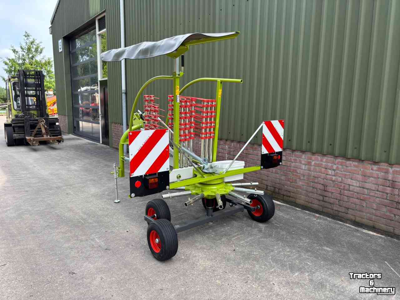 Rugger / Hark / Zwadhark Claas Liner 370