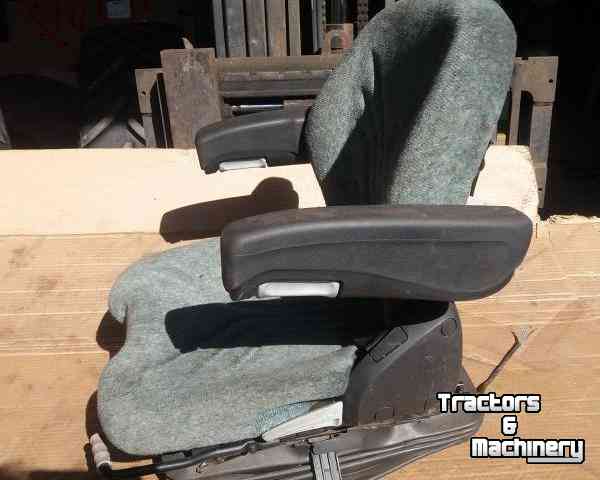 Gebruikte onderdelen van tractoren Grammer Diverse Fendt trekkerstoelen / stoelen mechanisch geveerd of luchtgeveerd