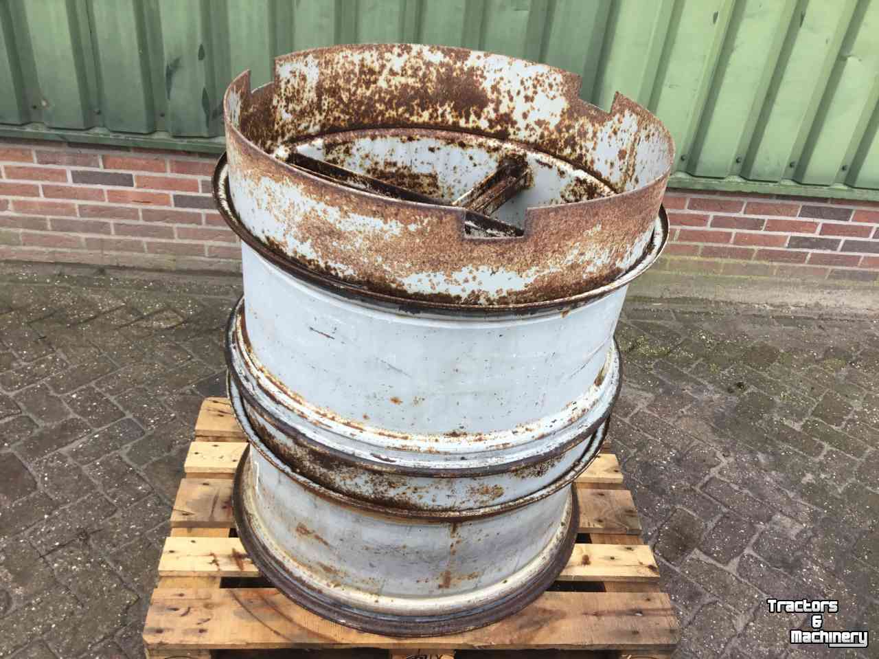 Wielen, Banden, Velgen & Afstandsringen  38x44