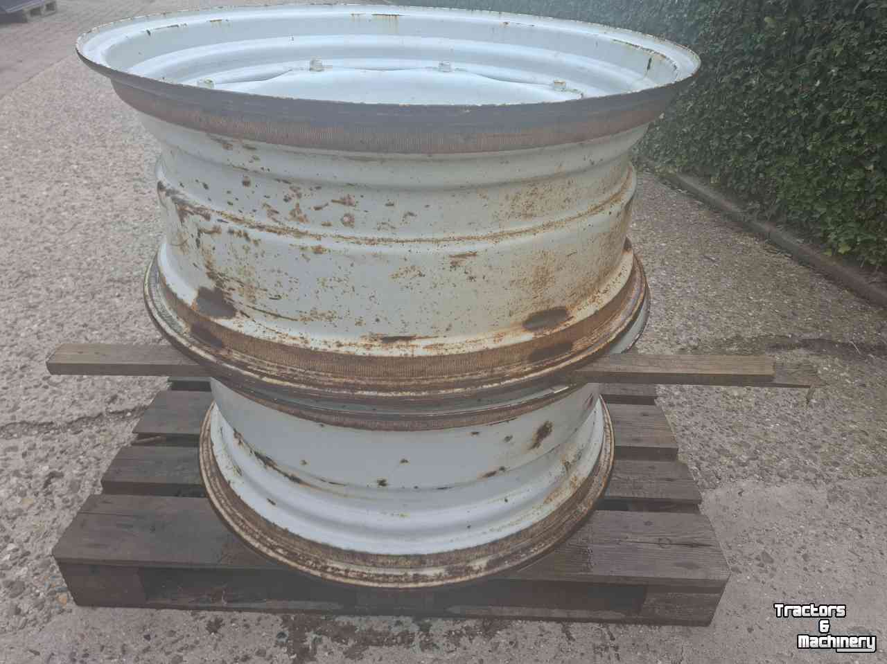 Wielen, Banden, Velgen & Afstandsringen Ford 14-34 velgen origineel