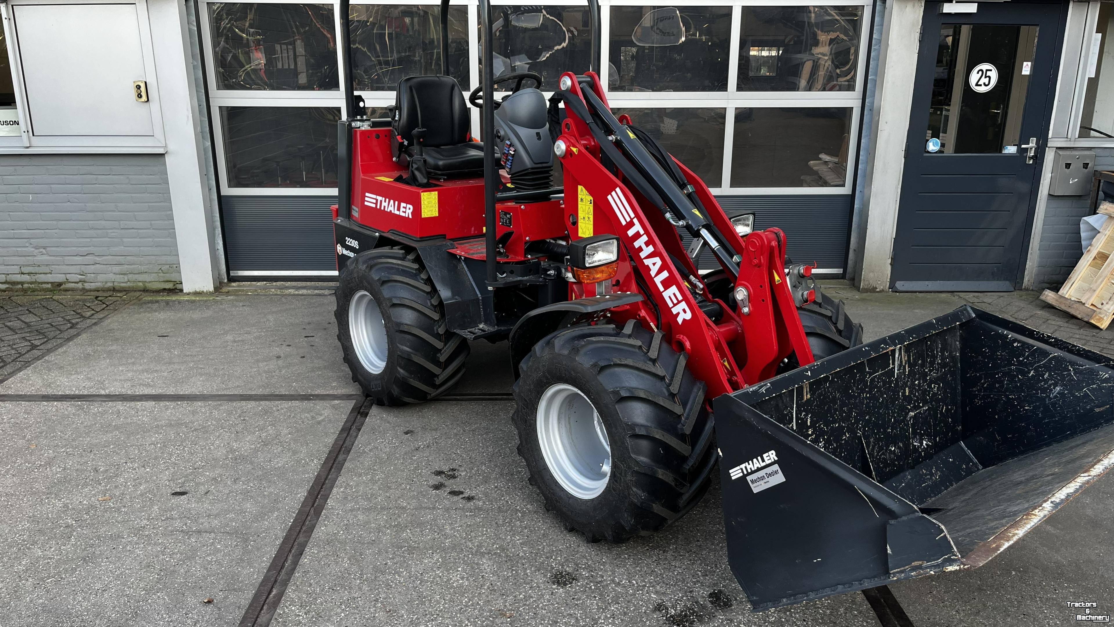 Shovel / Wiellader / Kniklader Thaler 2230S