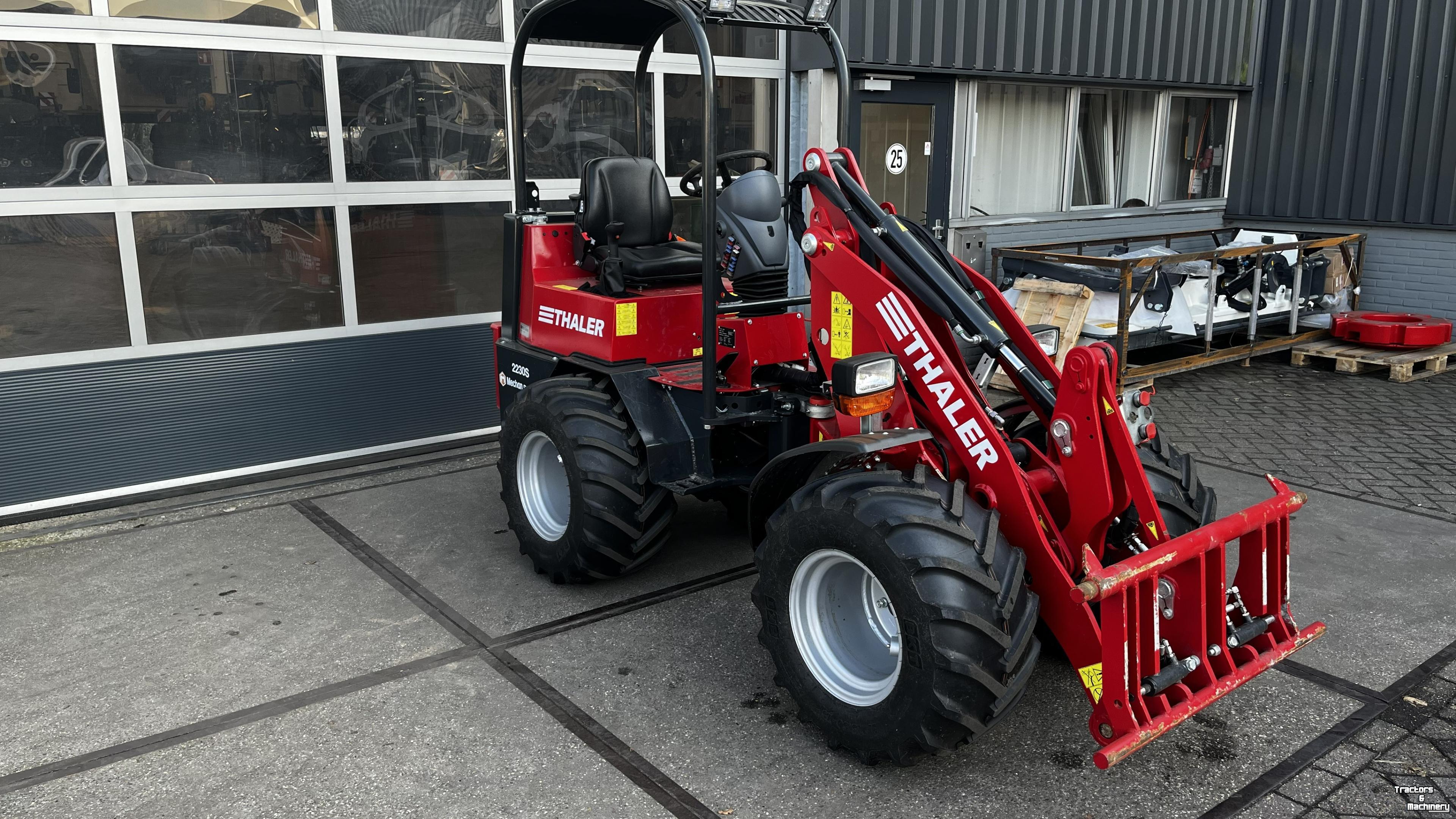 Shovel / Wiellader / Kniklader Thaler 2230S