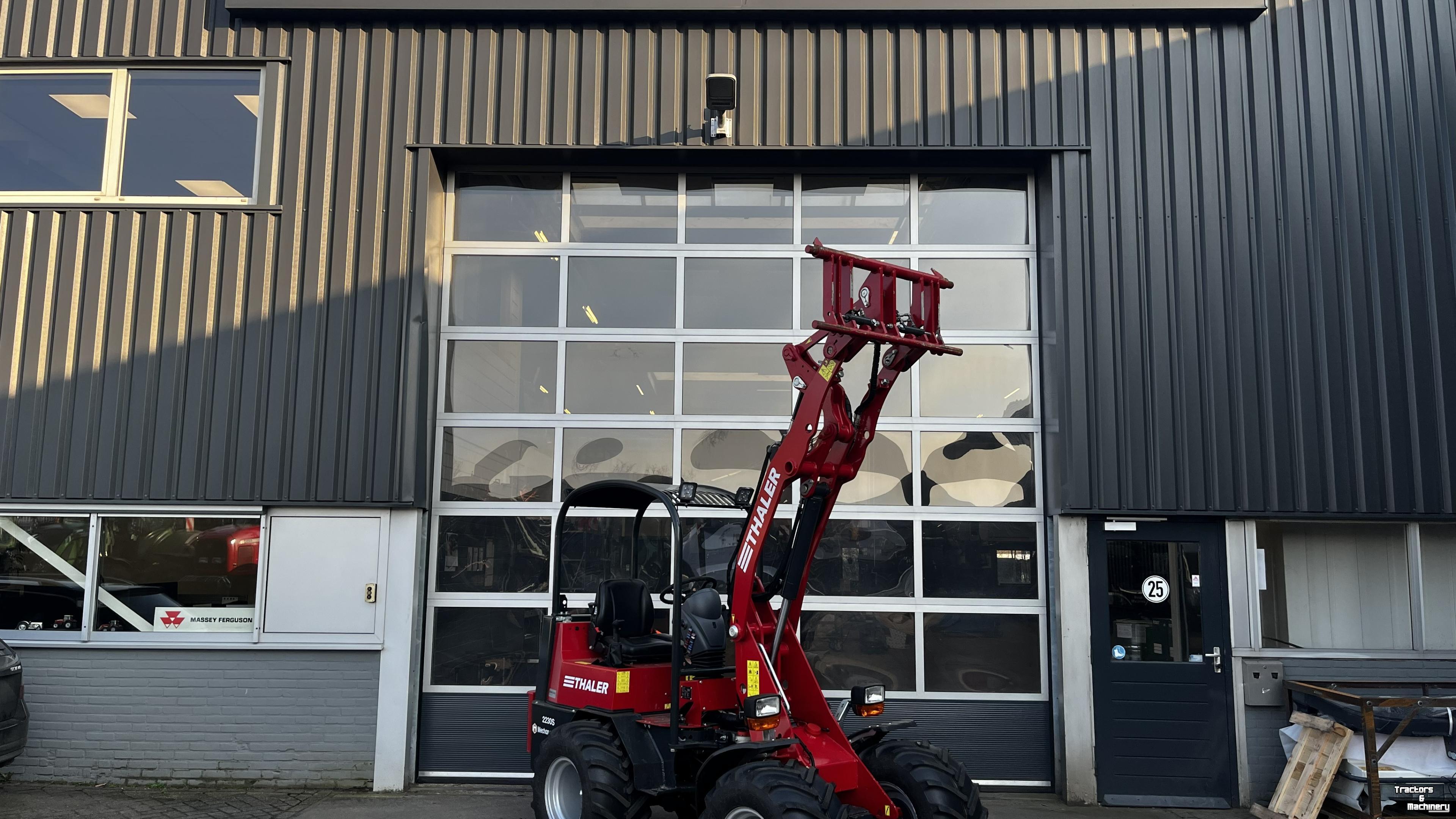 Shovel / Wiellader / Kniklader Thaler 2230S