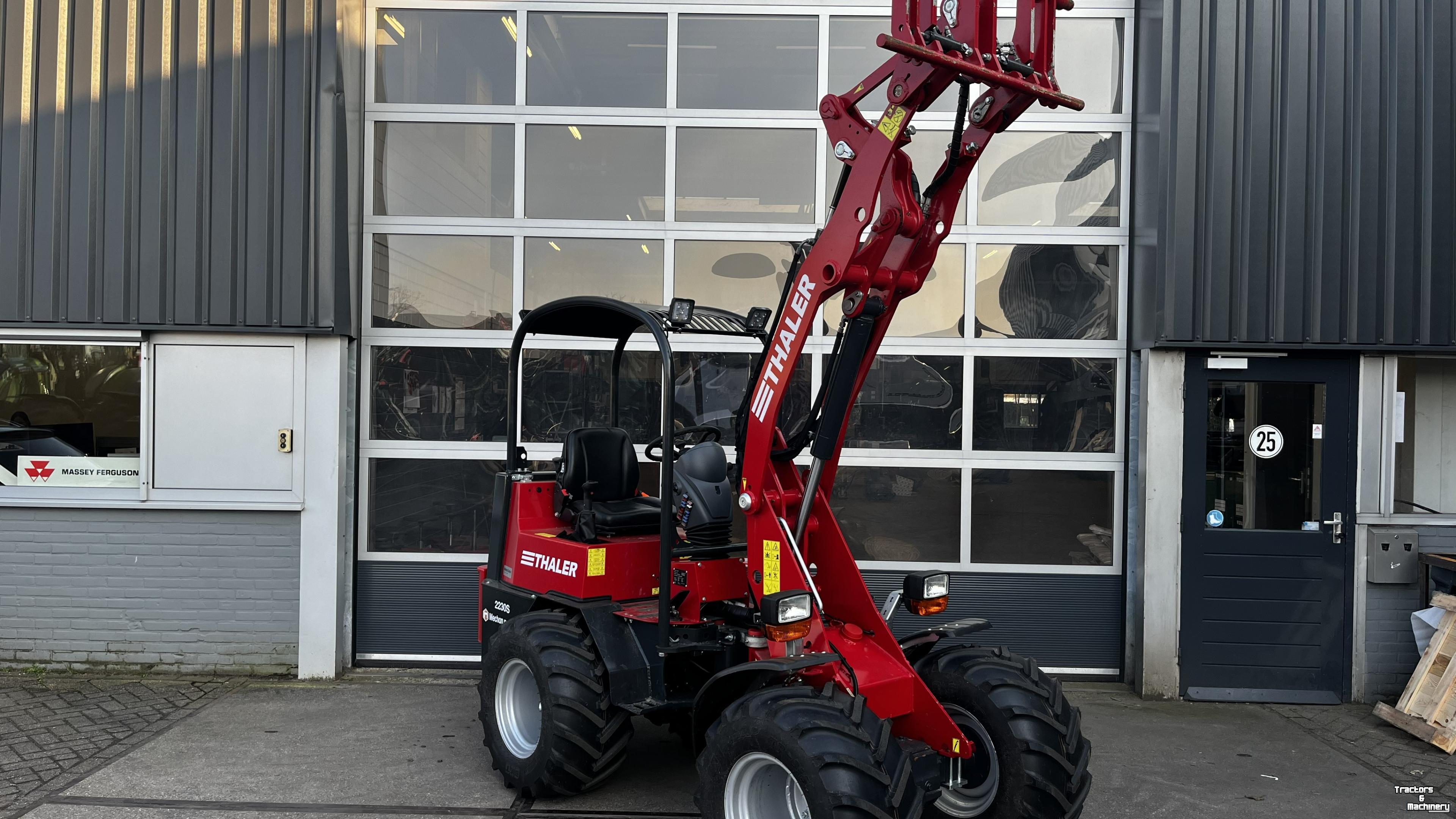 Shovel / Wiellader / Kniklader Thaler 2230S