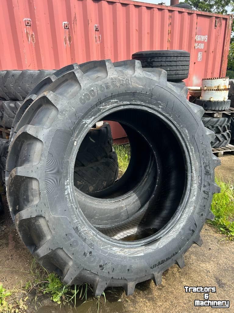 Wielen, Banden, Velgen & Afstandsringen Vredestein 600/65R38 Traxion 65