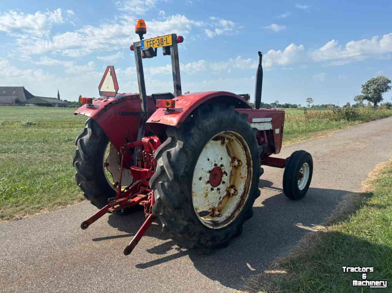 Tractor / Trekker International 624